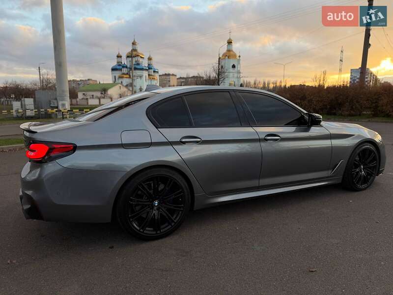 Седан BMW 5 Series 2017 в Кривом Роге