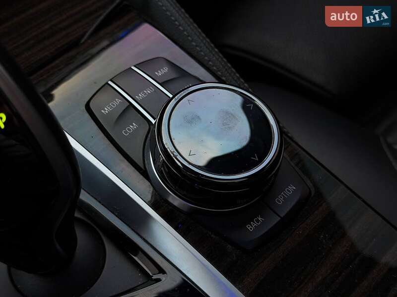 Седан BMW 5 Series 2017 в Кривом Роге