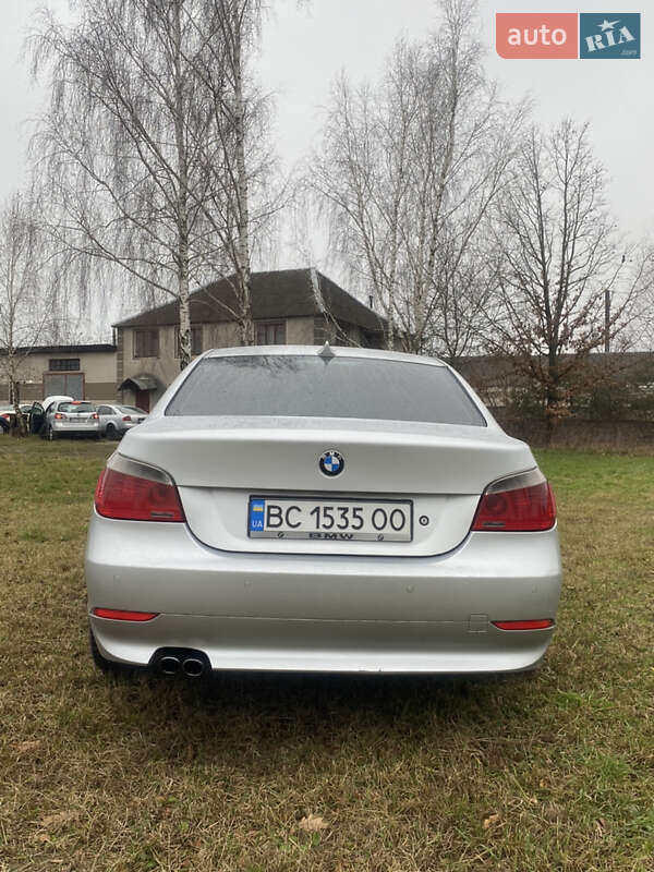 Седан BMW 5 Series 2004 в Славуте