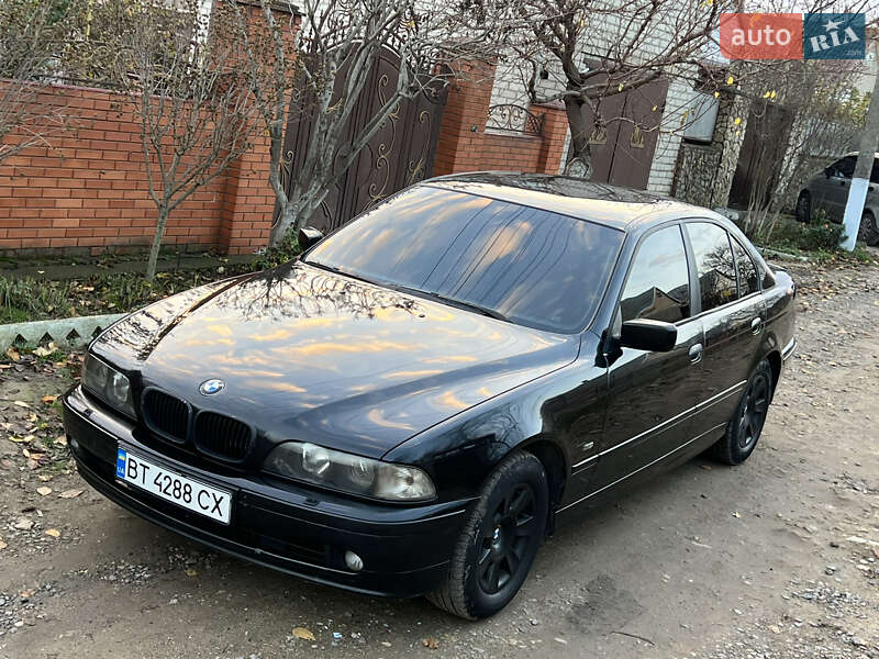 Седан BMW 5 Series 2003 в Херсоне