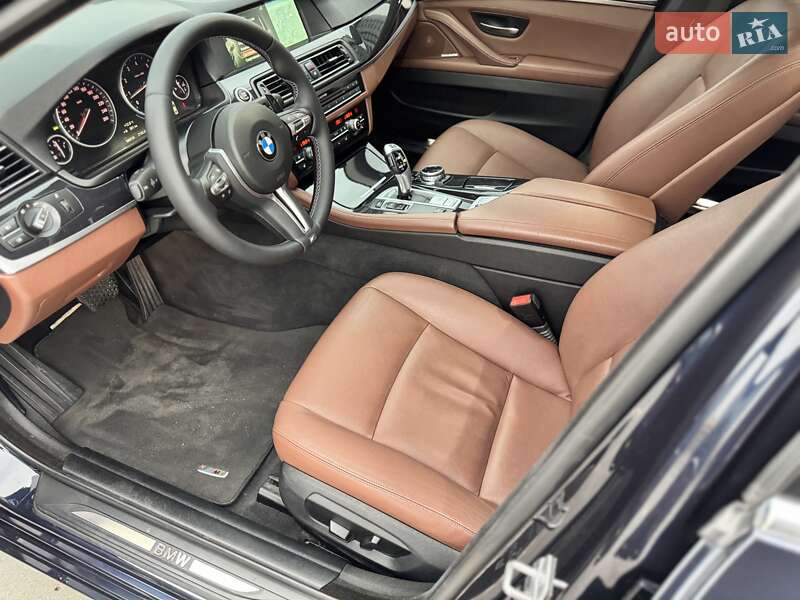 Седан BMW 5 Series 2016 в Киеве