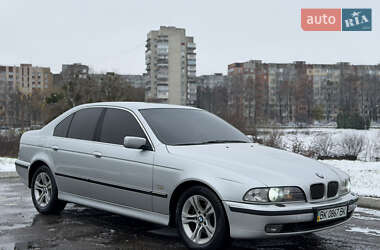 Седан BMW 5 Series 2000 в Ровно