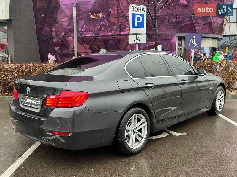 Седан BMW 5 Series 2015 в Киеве