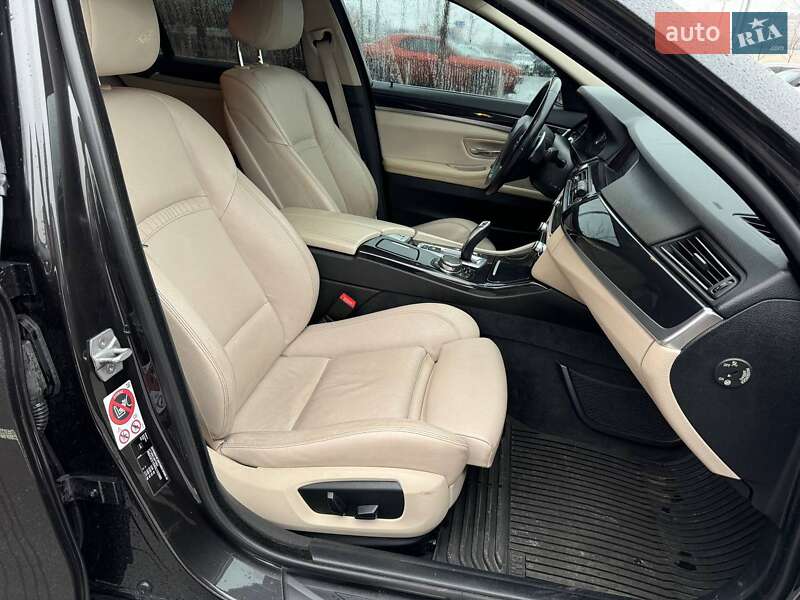 Седан BMW 5 Series 2015 в Киеве