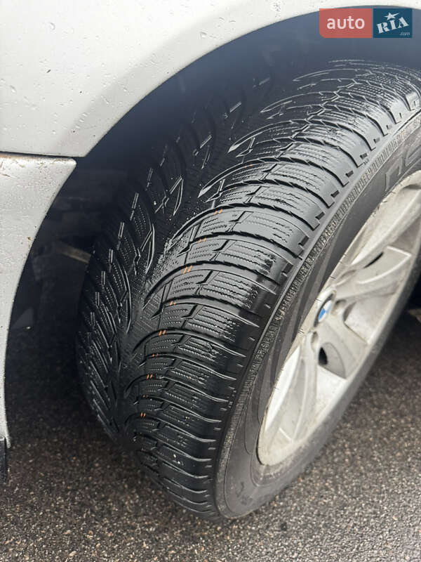 Седан BMW 5 Series 2002 в Києві