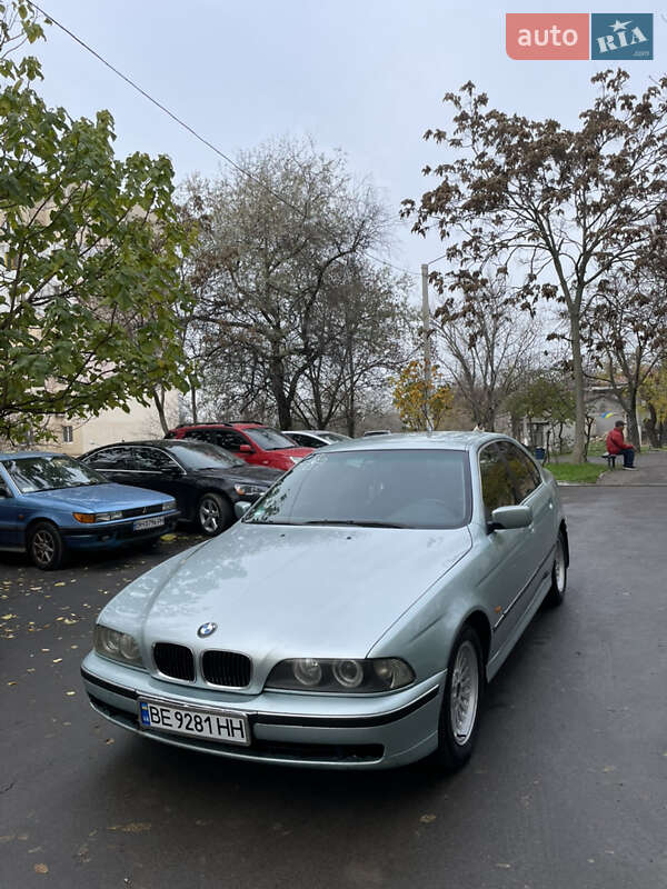 Седан BMW 5 Series 1998 в Одессе