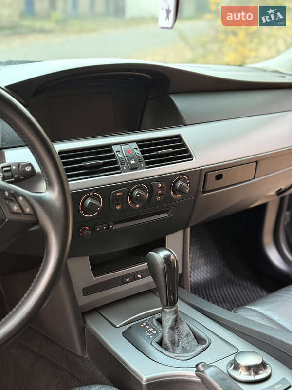 Седан BMW 5 Series 2004 в Жмеринке
