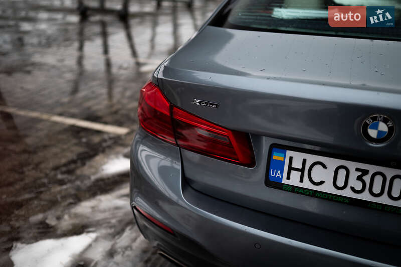 Седан BMW 5 Series 2018 в Львове