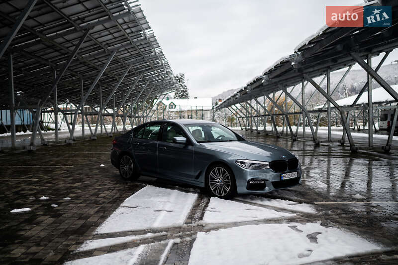 Седан BMW 5 Series 2018 в Львове