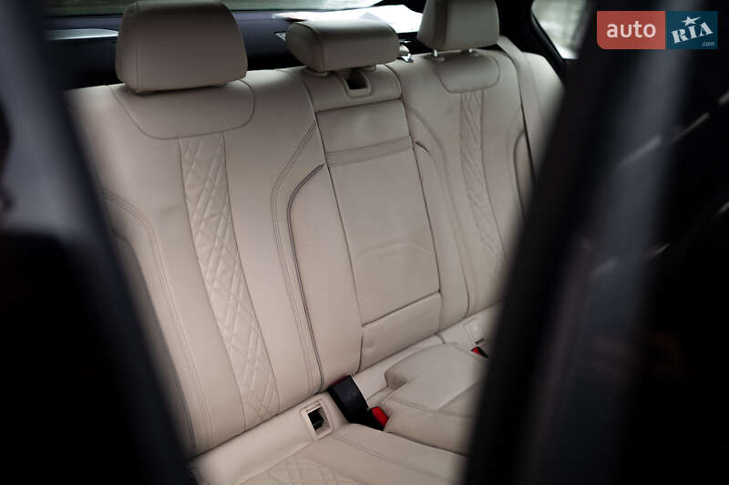 Седан BMW 5 Series 2018 в Львове