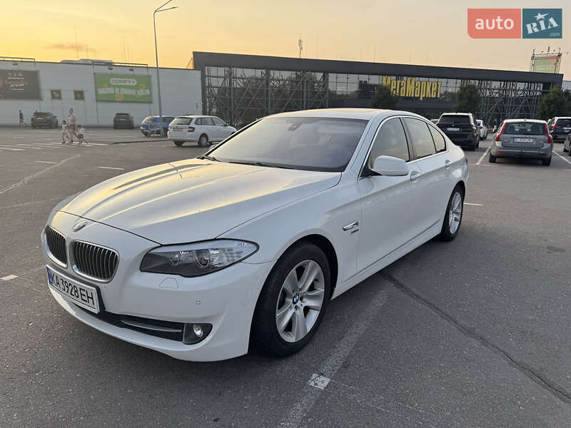 BMW 5 Series 2012
