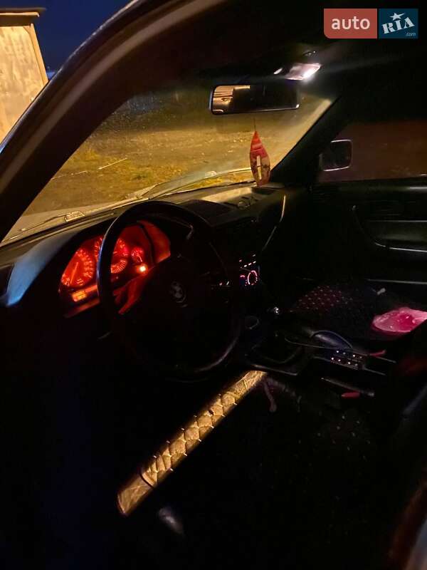 Седан BMW 5 Series 1990 в Городку