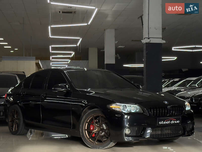 Седан BMW 5 Series 2014 в Миколаєві