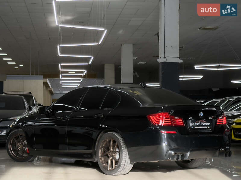 Седан BMW 5 Series 2014 в Миколаєві