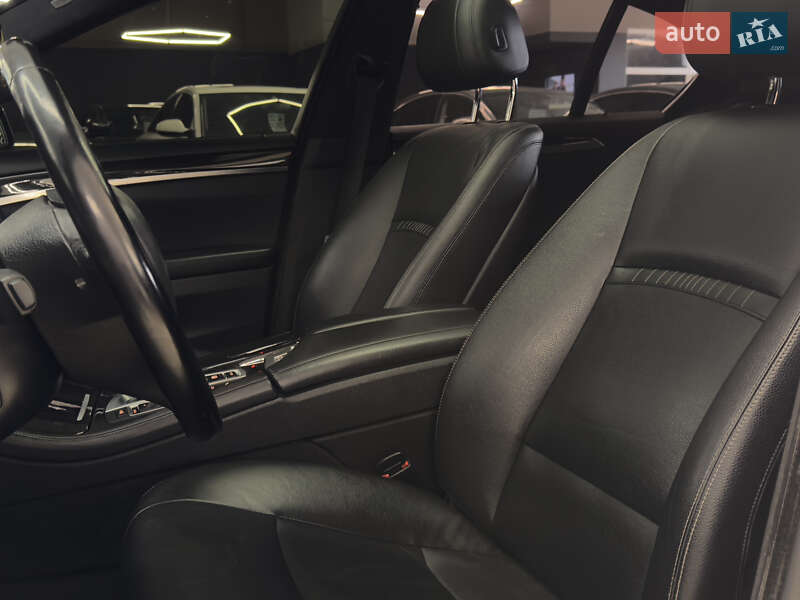 Седан BMW 5 Series 2014 в Миколаєві
