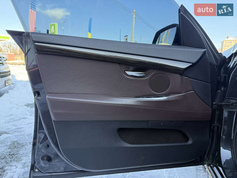 Седан BMW 5 Series 2015 в Стрые