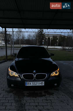 Седан BMW 5 Series 2003 в Чемеровцах