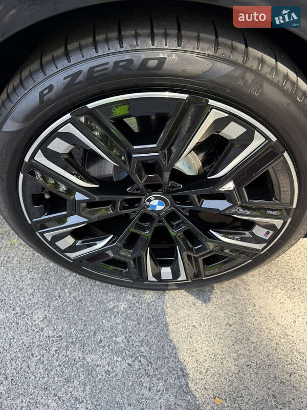 Седан BMW 5 Series 2025 в Киеве