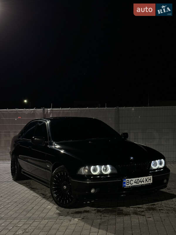 Седан BMW 5 Series 2002 в Львове