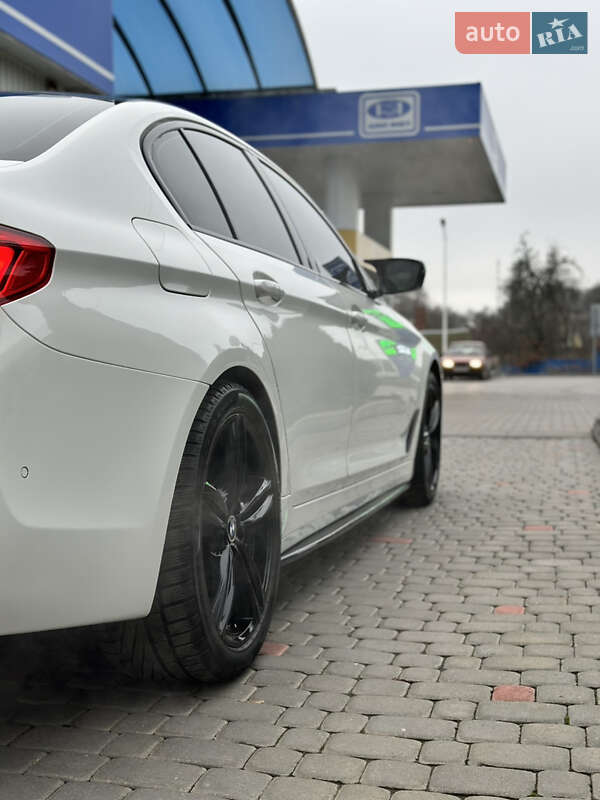 Седан BMW 5 Series 2019 в Вінниці