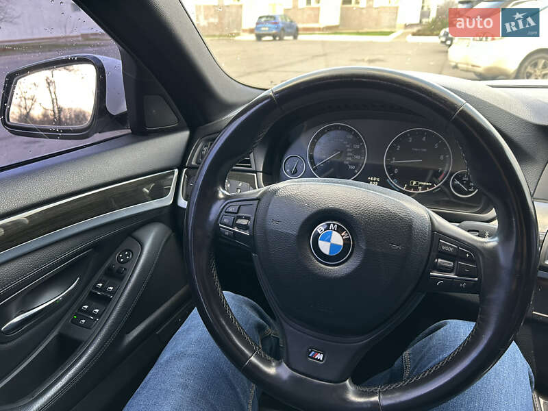 Седан BMW 5 Series 2012 в Южноукраинске