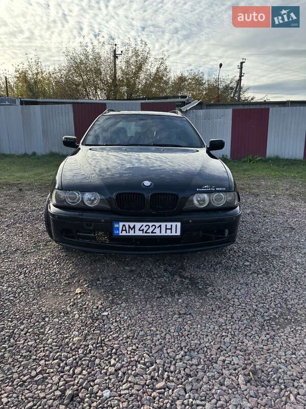 Універсал BMW 5 Series 2002 в Києві