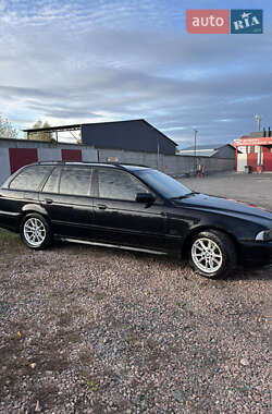 Универсал BMW 5 Series 2002 в Киеве