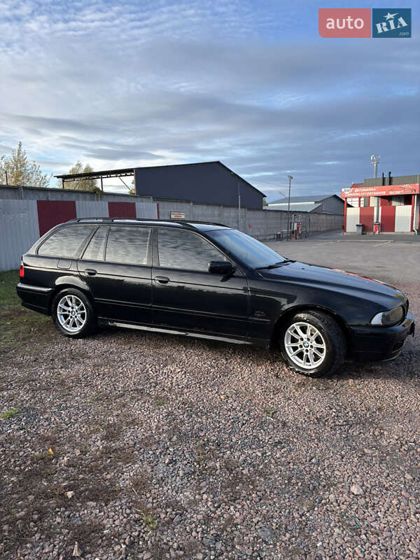 Універсал BMW 5 Series 2002 в Києві