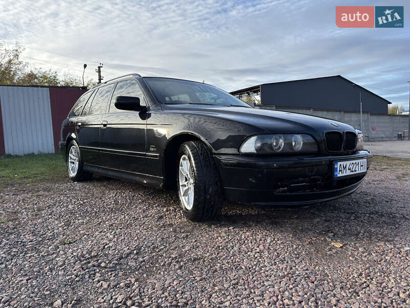 Універсал BMW 5 Series 2002 в Києві