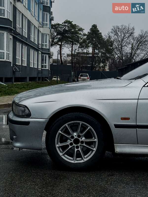 Седан BMW 5 Series 1997 в Чернигове