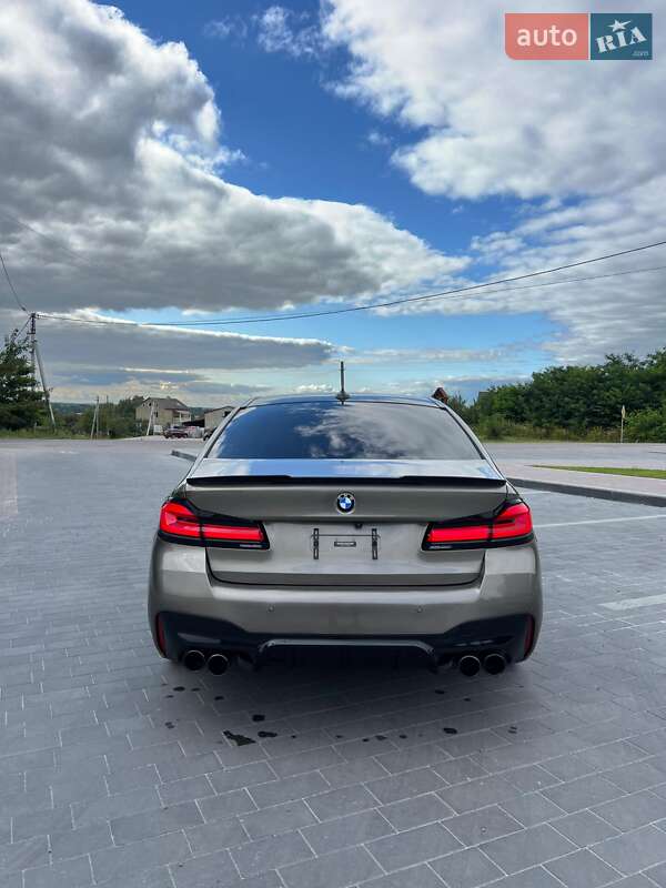 Седан BMW 5 Series 2017 в Львове
