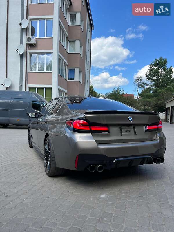 Седан BMW 5 Series 2017 в Львове