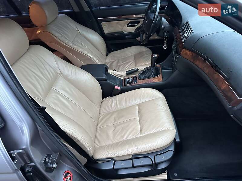 Седан BMW 5 Series 1996 в Решетиловке