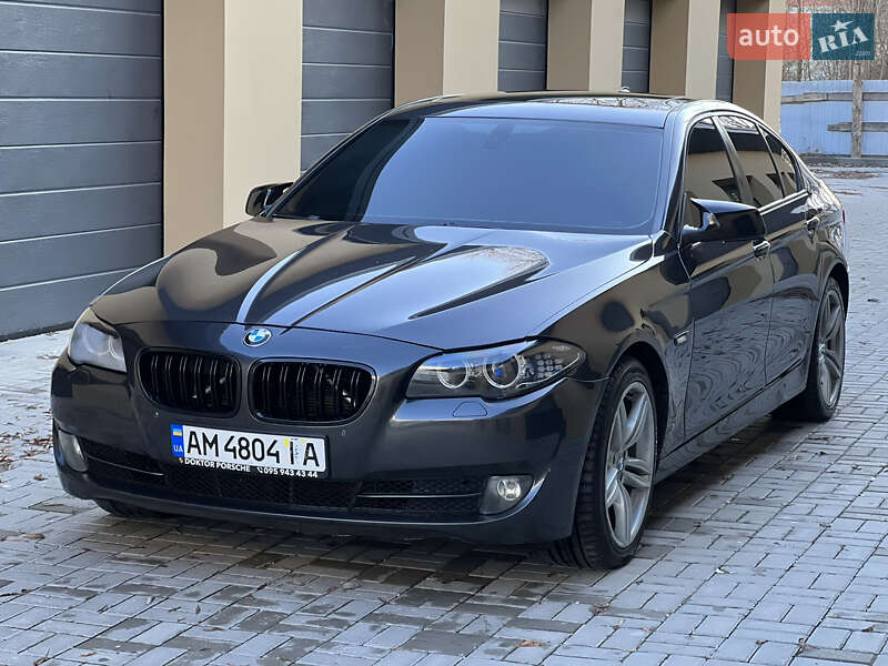 Седан BMW 5 Series 2013 в Ровно
