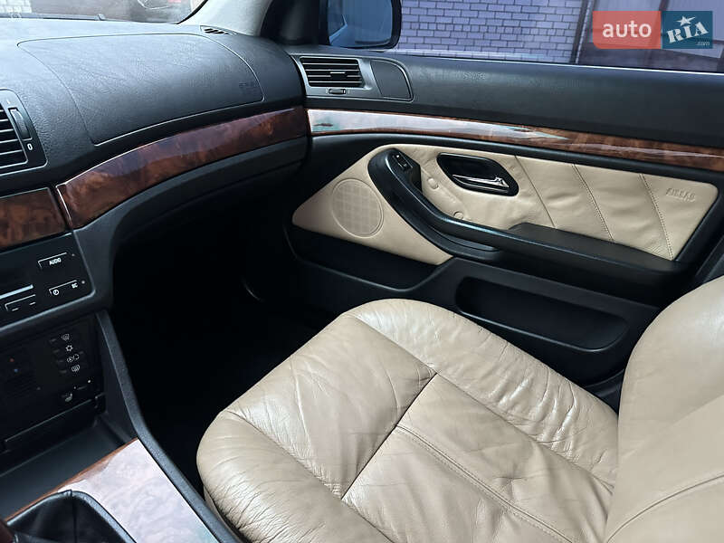 Седан BMW 5 Series 1996 в Решетиловке