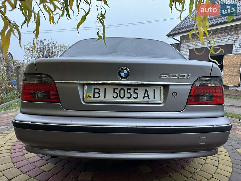 Седан BMW 5 Series 1996 в Решетиловке