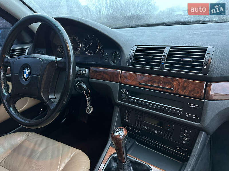 Седан BMW 5 Series 1996 в Решетиловке