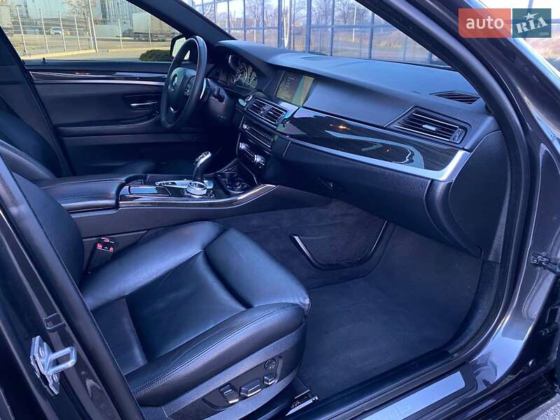 Седан BMW 5 Series 2013 в Днепре