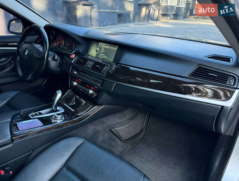 Седан BMW 5 Series 2011 в Богодухіву