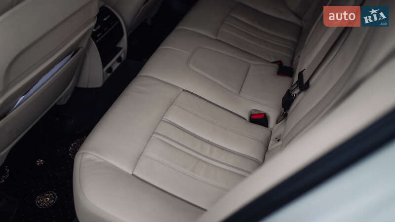 Седан BMW 5 Series 2017 в Залещиках