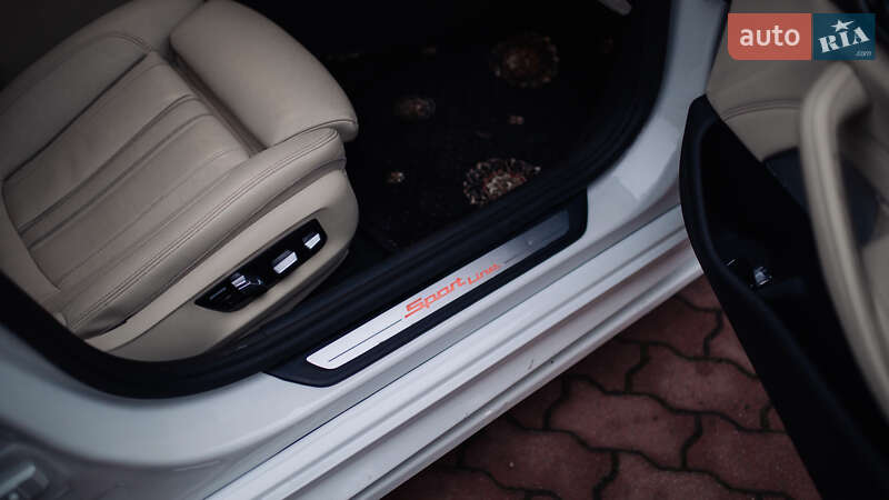 Седан BMW 5 Series 2017 в Залещиках