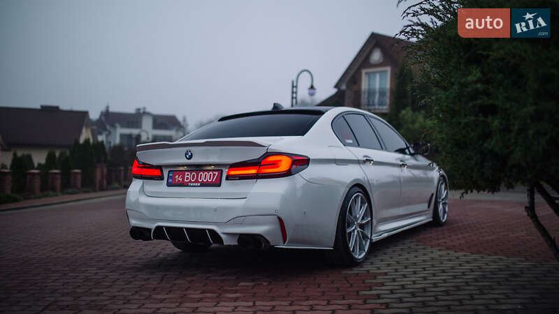 Седан BMW 5 Series 2017 в Залещиках