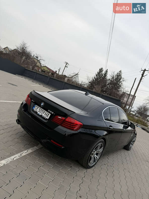 Седан BMW 5 Series 2012 в Черновцах