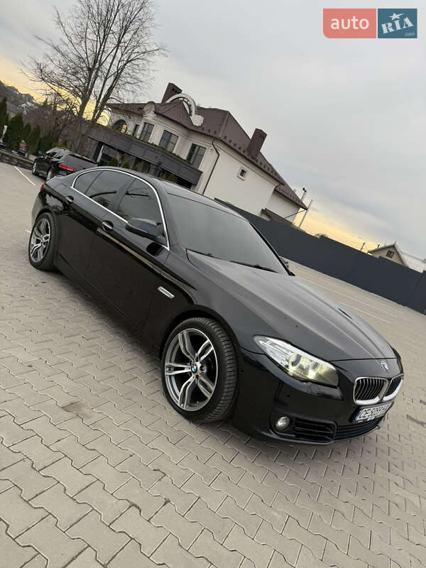 Седан BMW 5 Series 2012 в Черновцах