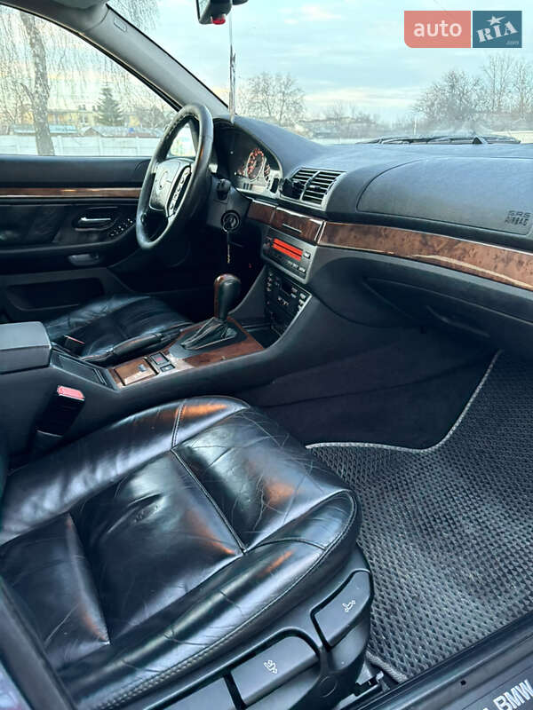Седан BMW 5 Series 2001 в Дніпрі