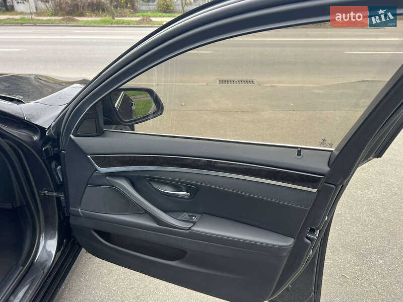 Седан BMW 5 Series 2013 в Киеве фото 21 Седан BMW 5 Series 2013 в Киеве