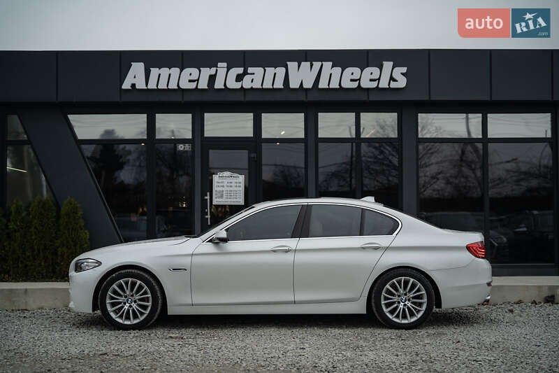 Седан BMW 5 Series 2014 в Черновцах