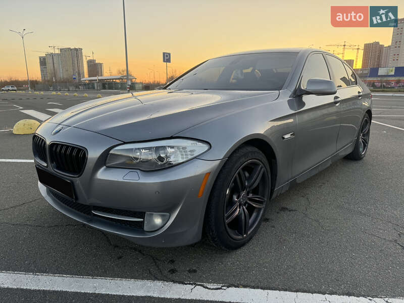 BMW 5 Series 2011 BMW 5 Series 2011