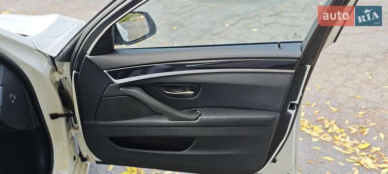 Седан BMW 5 Series 2016 в Верхнеднепровске фото 11 Седан BMW 5 Series 2016 в Верхнеднепровске