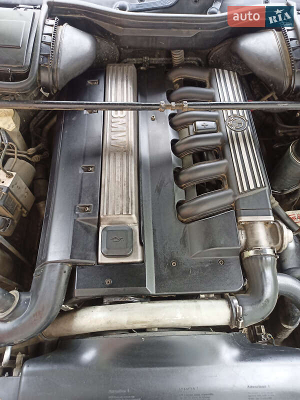 Седан BMW 5 Series 1999 в Черновцах